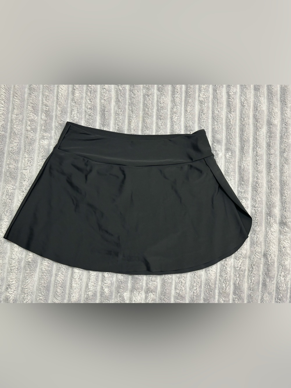 Beautikini Black Swim Skirt with Built-in Bikini Bottom — Size L